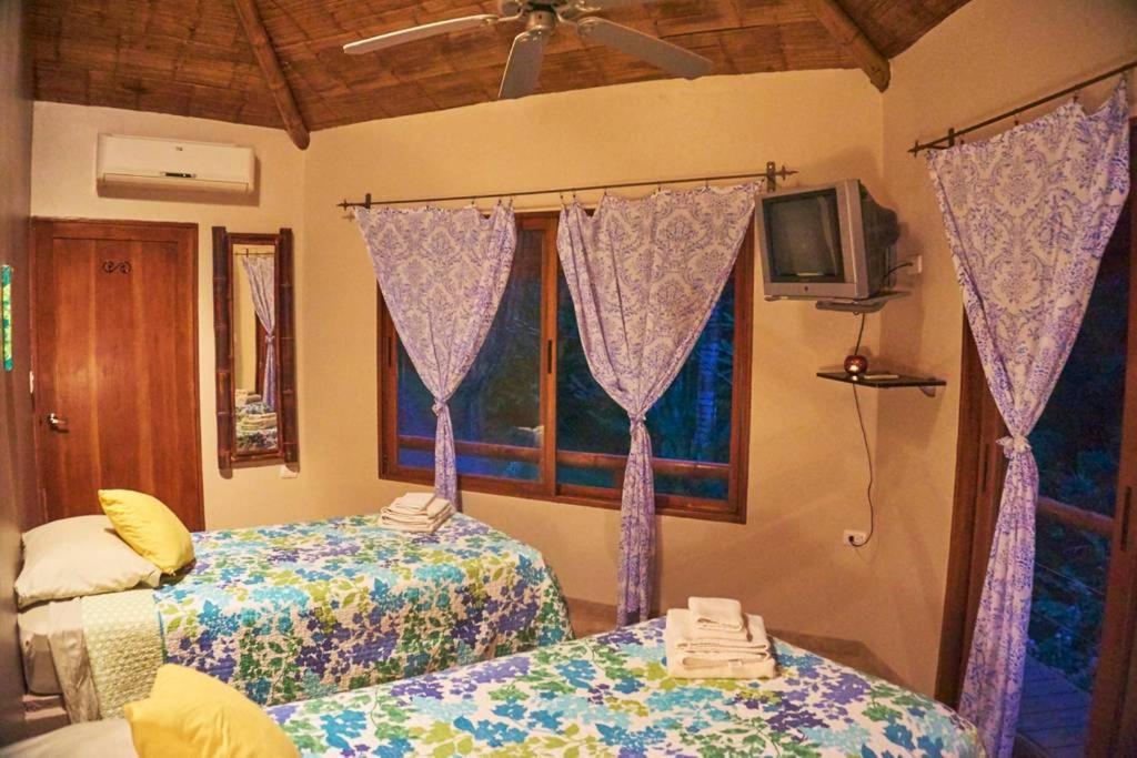 Manoas Bed & Breakfast Uvita Dış mekan fotoğraf