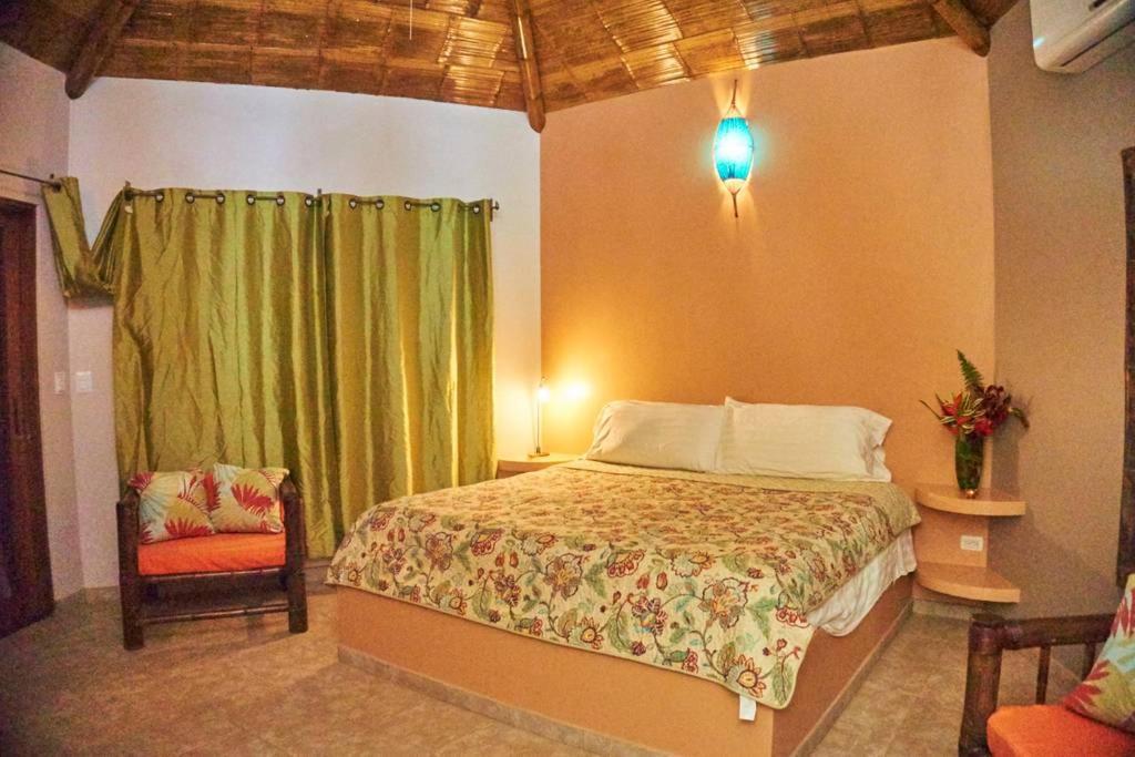 Manoas Bed & Breakfast Uvita Dış mekan fotoğraf
